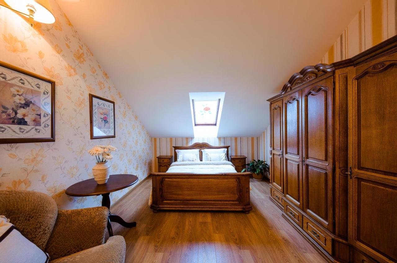 Boutique Apart-Hotel Sherborne Kiev Buitenkant foto